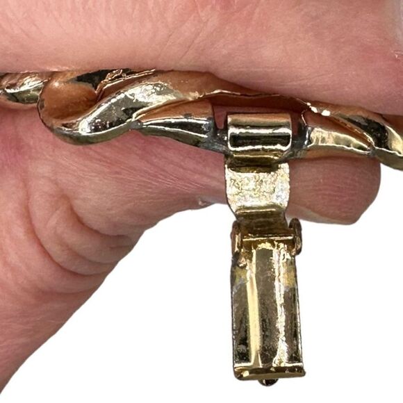 Vintage Gold toned chain bracelet - Picture 5 of 11